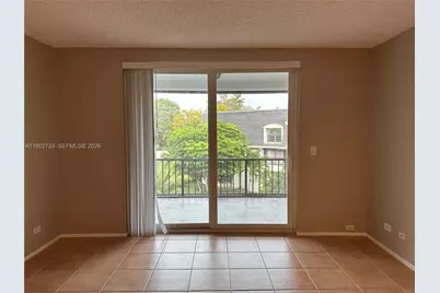 3650 Inverrary Dr #3Y-G, Lauderhill, FL 33319 - Photo 3