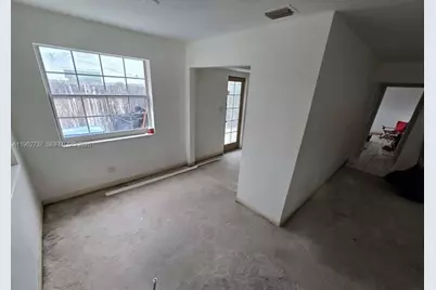 411 NE 57th Ct, Oakland Park, FL 33334 - Photo 5