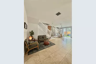 1034 NE 208th St, Miami, FL 33179 - Photo 5