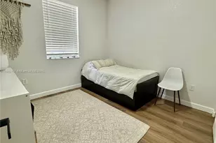 1034 NE 208th St, Miami, FL 33179 - Photo 19
