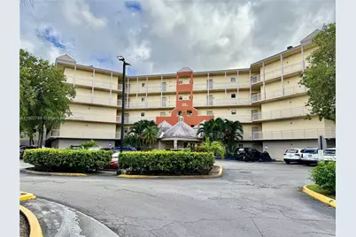 8290 Lake Dr #223, Doral, FL 33166 - Photo 1