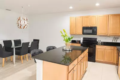 19316 NE 8th Ct, Miami, FL 33179 - Photo 7