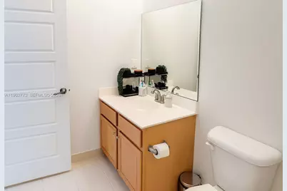 19316 NE 8th Ct, Miami, FL 33179 - Photo 21