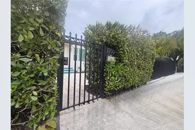 1700 SW 16th Ter, Miami, FL 33145 - Photo 25
