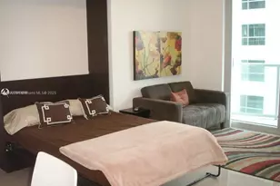 185 SW 7th St, Miami, FL 33130 - Photo 5