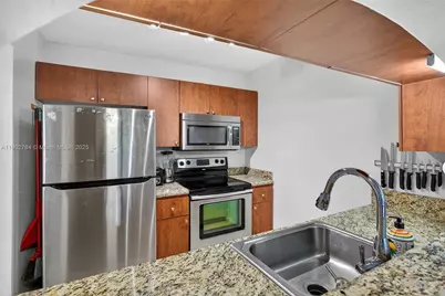 777 S Federal Hwy #RP305, Pompano Beach, FL 33062 - Photo 7