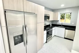 926 - 932 NW 2nd St, Fort Lauderdale, FL 33311 - Photo 11