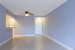 10257 NW 9th St Cir, Miami, FL 33172 - Photo 3