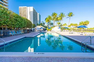 2555 Collins Ave, Miami Beach, FL 33140 - Photo 35