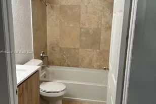 15550 SW 80th St, Miami, FL 33193 - Photo 9
