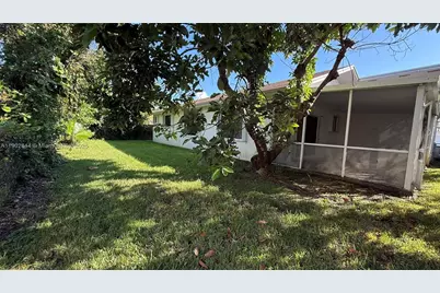 17010 SW 93rd Ave #0, Palmetto Bay, FL 33157 - Photo 15