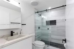 5601 N Ocean Dr, Hollywood, FL 33019 - Photo 25