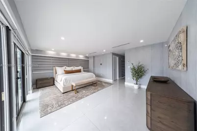 5601 N Ocean Dr, Hollywood, FL 33019 - Photo 49