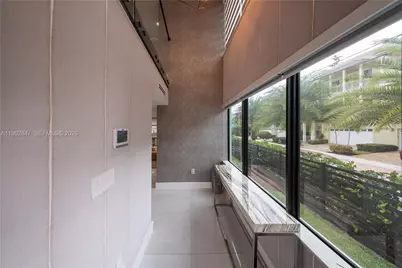 5601 N Ocean Dr, Hollywood, FL 33019 - Photo 3