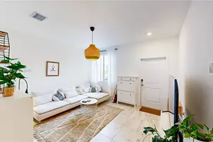 1040 SE 24th Ave, Homestead, FL 33035 - Photo 5