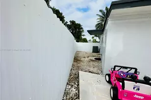 12000 SW 186th St, Miami, FL 33177 - Photo 11