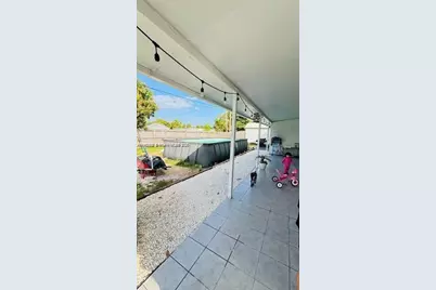 26980 SW 143rd Pl, Homestead, FL 33032 - Photo 11