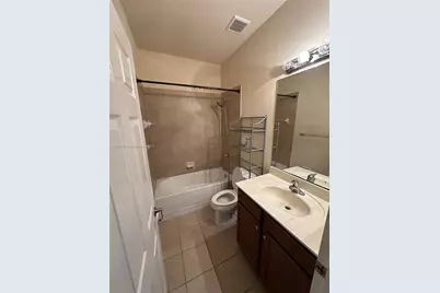 8938 W 35th Way #8938, Hialeah, FL 33018 - Photo 9