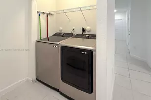 1060 SE 26th Ter, Homestead, FL 33035 - Photo 9