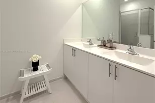 1060 SE 26th Ter, Homestead, FL 33035 - Photo 25