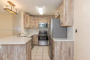 1010 N 69th Way, Hollywood, FL 33024 - Photo 5