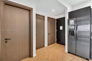 398 NE 5th St, Miami, FL 33132 - Photo 3