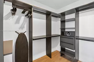 398 NE 5th St, Miami, FL 33132 - Photo 13