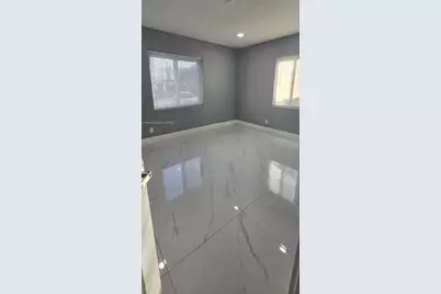 720 NW 77th St, Miami, FL 33150 - Photo 11