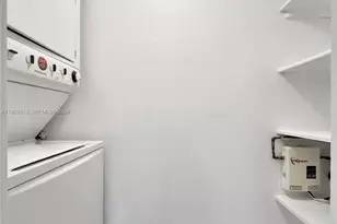 5201 Orduna Dr, Coral Gables, FL 33146 - Photo 15