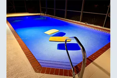 13647 Barberry Dr, Wellington, FL 33414 - Photo 7