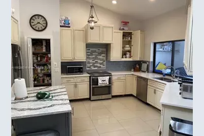 13647 Barberry Dr, Wellington, FL 33414 - Photo 13