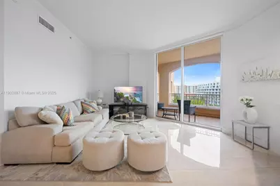 3001 NE 185 St #613, Aventura, FL 33180 - Photo 11