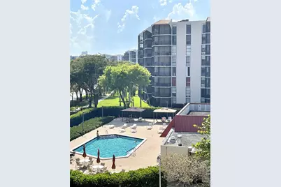 3301 N Country Club Dr #309, Aventura, FL 33180 - Photo 9