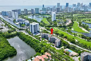 3301 N Country Club Dr, Aventura, FL 33180 - Photo 15