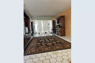 5121 W Oakland Park Blvd #211, Lauderdale Lakes, FL 33313 - Photo 5