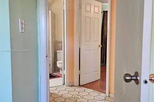 5121 W Oakland Park Blvd, Lauderdale Lakes, FL 33313 - Photo 13