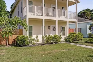 1129 10th St, West Palm Beach, FL 33401 - Photo 1