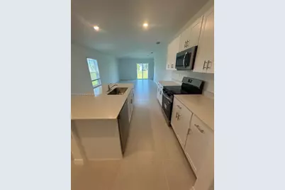 4022 N San Felice Ln, Fort Myers, FL 33917 - Photo 5