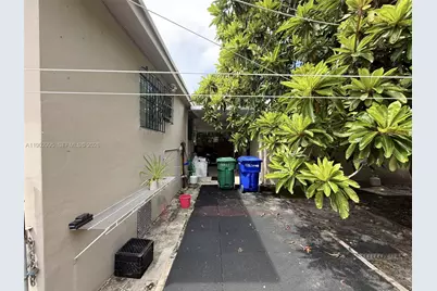 1835 SW 10th St, Miami, FL 33135 - Photo 7
