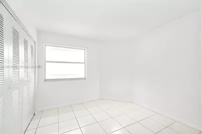 6410 SW 112th Pl, Miami, FL 33173 - Photo 11