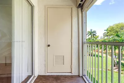 5540 Lakeside Dr #204, Margate, FL 33063 - Photo 17
