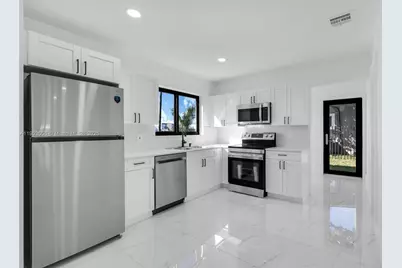 1021 NW 195th St, Miami Gardens, FL 33169 - Photo 9