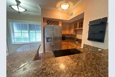 924 SE 2nd St #9, Fort Lauderdale, FL 33301 - Photo 7