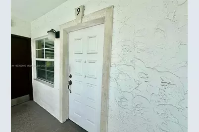 924 SE 2nd St #9, Fort Lauderdale, FL 33301 - Photo 3