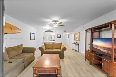 212 W Laurel Dr #1303, Margate, FL 33063 - Photo 9