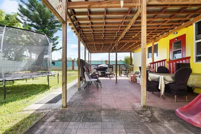 18151 NE 9th Ct, North Miami Beach, FL 33162 - Photo 37