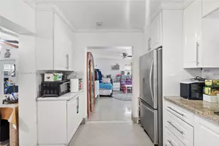 18151 NE 9th Ct, North Miami Beach, FL 33162 - Photo 15