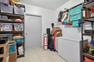 171 SW 79th Ave, Margate, FL 33068 - Photo 29