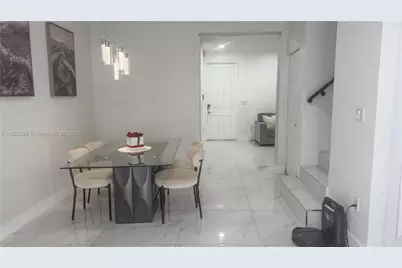 3318 W 106th Ter, Hialeah, FL 33018 - Photo 9