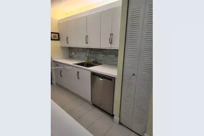 12501 SW 14th St #314R, Pembroke Pines, FL 33027 - Photo 15